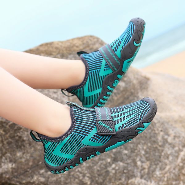 

kids beach summer outdoor wading shoes swimming surf slippers quick-dry aqua shoes boys girls soft foldable water shoes, Black;red