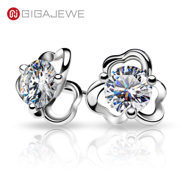 Gigajewe Moissanite Noel Hediyesi EF Renkli Saplama Küpe 5.5mm Toplam 1.2ct 925 Gümüş Küpe 18 K Altın Kaplama Elmas Testi Geçti Takı GMSE-006