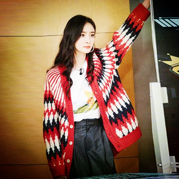 

sweaters fashion new red plaid oversized cardigan coat 2021 brand designer v neck long knitted jumper outwear loose female jersey, White;black