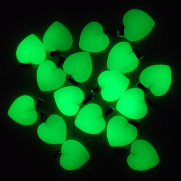 

fashion charms love heart green luminous glow light stone pendants for necklace jewelry making, Bronze;silver