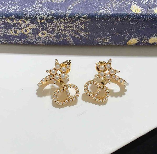

70% off dijia letter pearl earrings 2021 with star fhes, Golden;silver