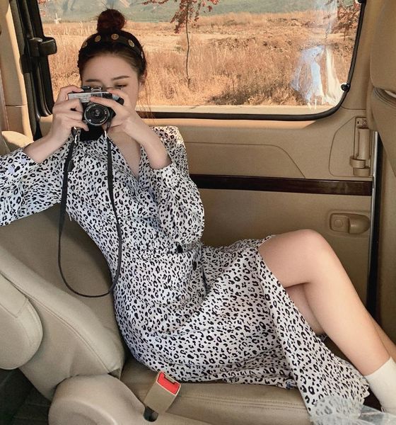 

dress leopard spring , leisure skirt, waist opening, v-neck, weight loss, western style, 2021, Black;gray