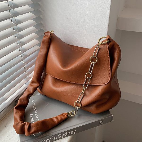 

shoulder bags niche design high-end large-capacity bag female autumn messenger retro armpit dual-use width: 34cm