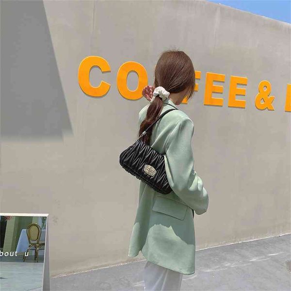 

2021 new armpit advanced wrinkle fashion one shoulder inlaid with diamond versatile chain pet bag