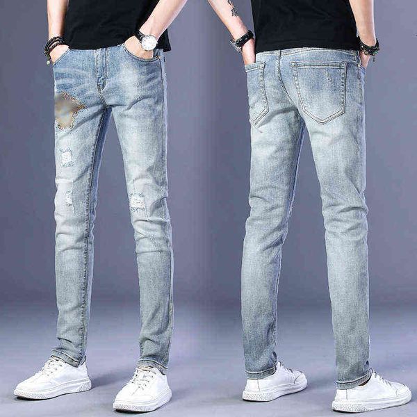 

kong hong fashion brand light jeans men's spring and summer embroidery flower drill slim, Blue