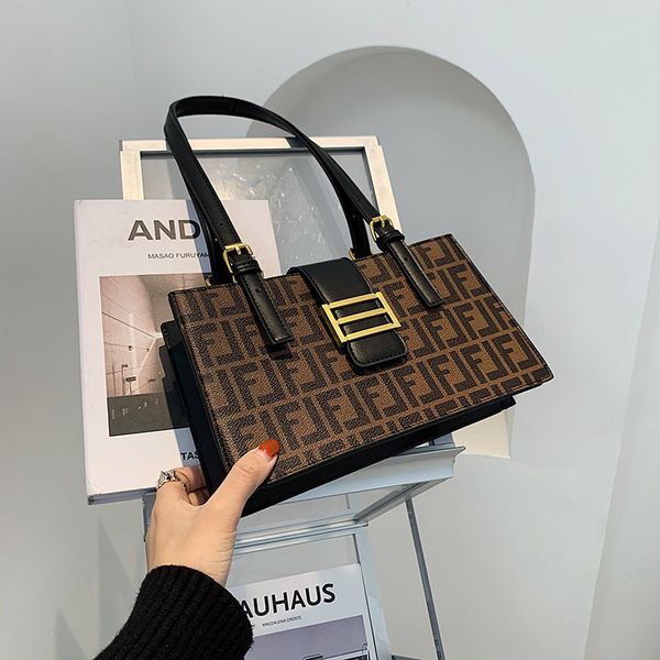 

luxury handbags spring and autumn women's 2021 new high capacity underarm bag