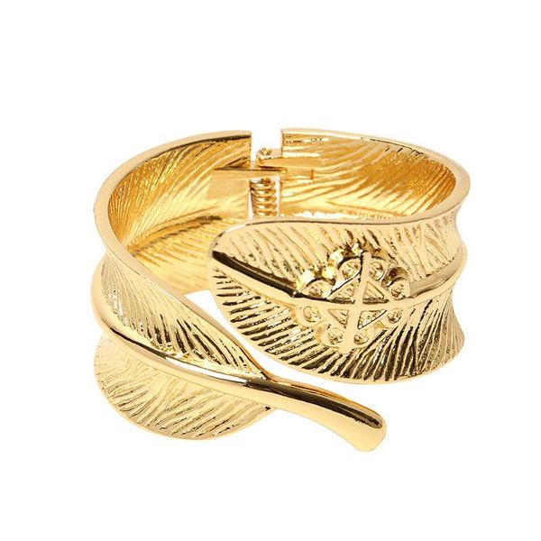 

bangle ornapeadia 2021 fashion rome trend swelling side opening and closing boutique bracelet for women female bangles wholesale, Black