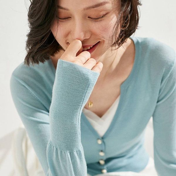 

women's spring and summer worsted merino wool v-neck pearl button short cardigan with coat jackets, Black;brown