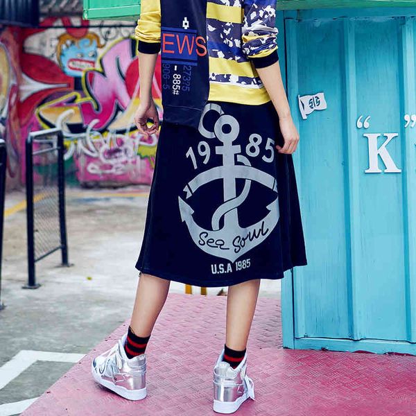 

shirt hip hop casual in the fashionable sports reflective shorts back letters culottes loose pair of skate pants, White