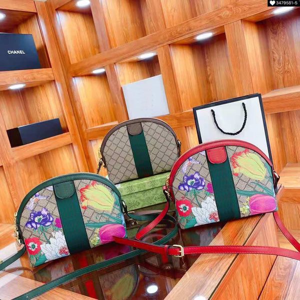 

designer design brand classic shell slanting bag gift box packaging size 24cm