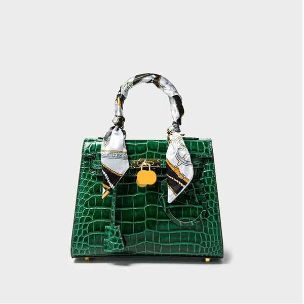 

designer bags akend h family leather women's hand crocodile pattern trend messenger zhouzhoubao123 old bag flower