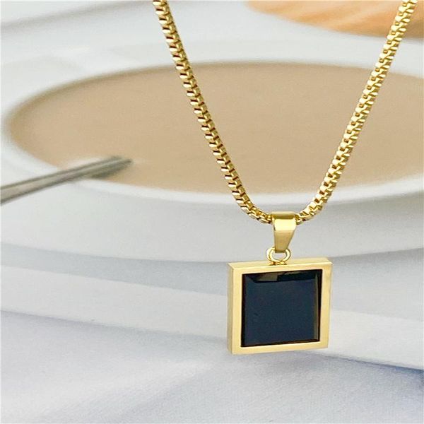 

chains european and american ins jewelry stainless steel titanium gold square necklace inlaid with artificial black crystal neckl, Silver