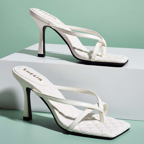 

women sho in, Black