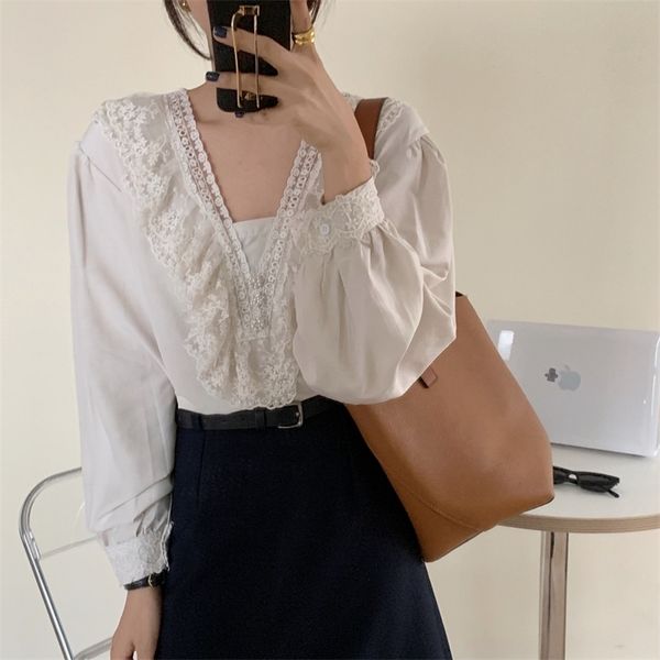 

white chic v-neck sweet gentle blouses streetwear all match stylish lace lantern sleeves shirts 210525