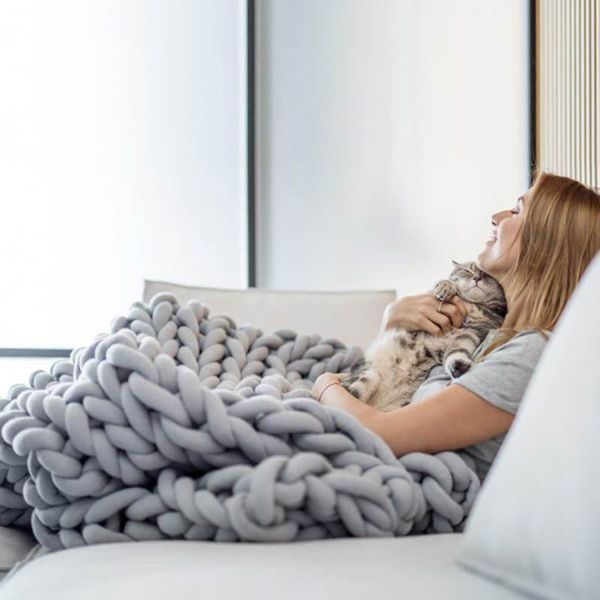 

super thicken soft hand knitted blanket for winter bed sofa plane thick yarn knitting warm pet cushion blankets