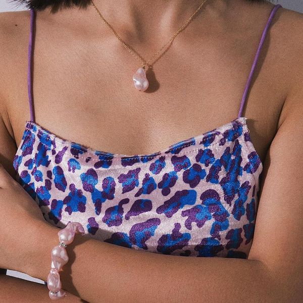 

link, chain simple joker beaded monolayer baroque special-shaped pearl pendant necklace for women, Black