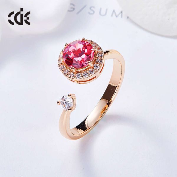 

the new personalized rotating is made of swarovski element crystal ring, Black