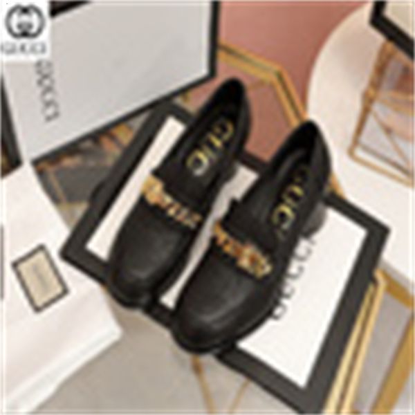 

slides designer sneakers luxury loafers women shoes high pumps heels ballerinas sandals dress slippers mules abcv, Black;white