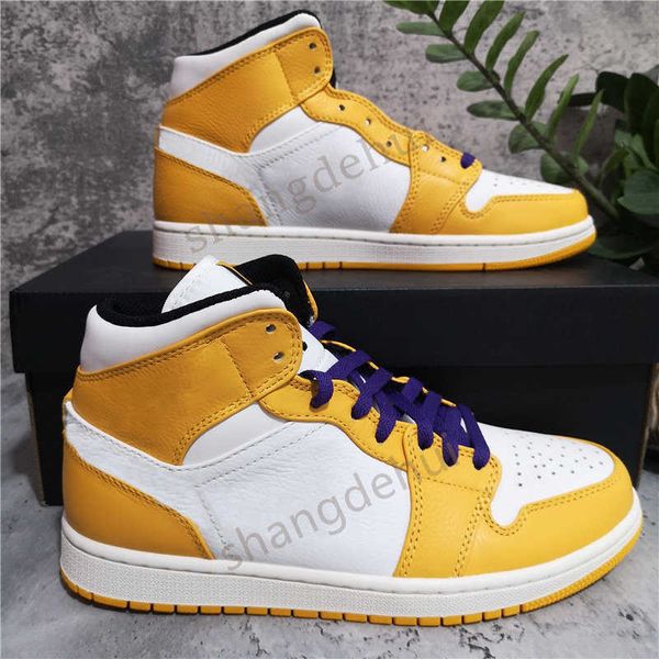 

jumpman 1 1s high travis fearless obsidian unc shoe mens womens basketball shoes banned bred toe chicago boy girl black red3ffs