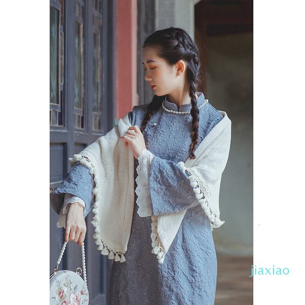 

the new 2021 scarf with first color of hemang, Blue;gray