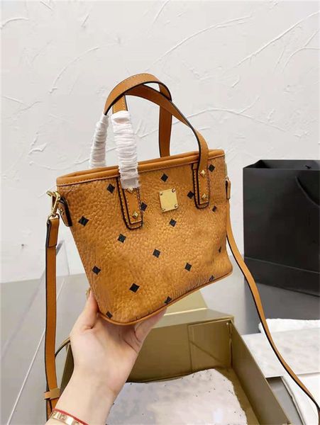 

personalized leisure mini shopping bags 2021 ladies fashion all-match handbag leather material handbags shoulder bag classic designer retro