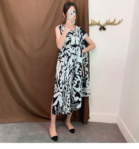 

dress fashion o-neck print sleeveless pleated one-piece appliques fake two pieces, Black;gray