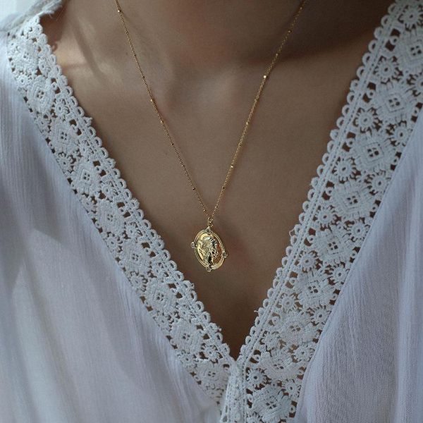 

pendant necklaces 2021 retro portrait round tag necklace men and women ins wind fashion trend embossed gold coin chain, Silver