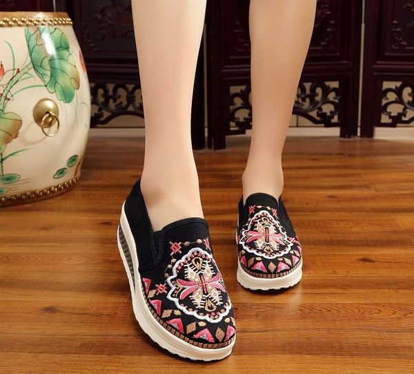 

dress shoes old peking 2021 fashion embroidered women ethnic vintage cotton fabric loafers wedges platform zapatos de mujer lady, Black