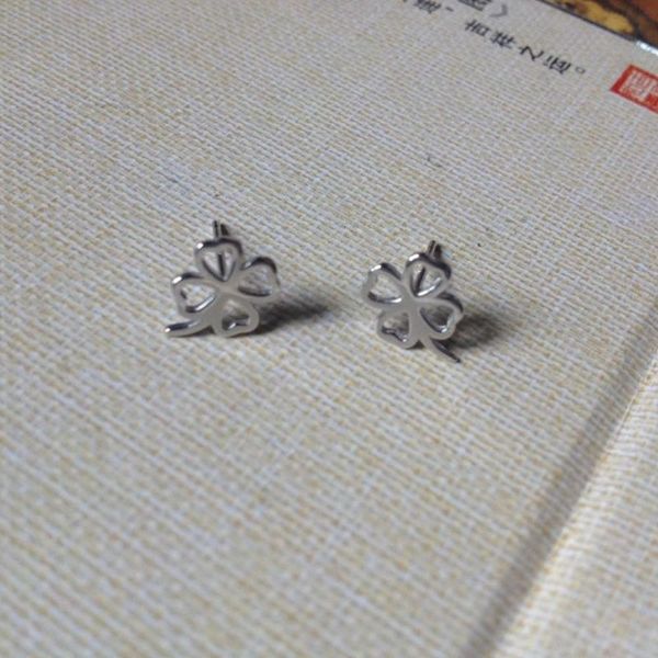 

s925 pure tremella female korean fashion classic personality hollow out lucky clover stud 9 * 11mm, Black