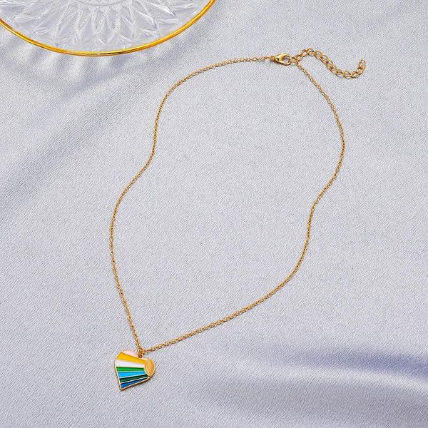 

chains color love pendant necklace simple and atmospheric fashion alloy drop nectarine heart clavicle chain sweater chainqw28, Silver