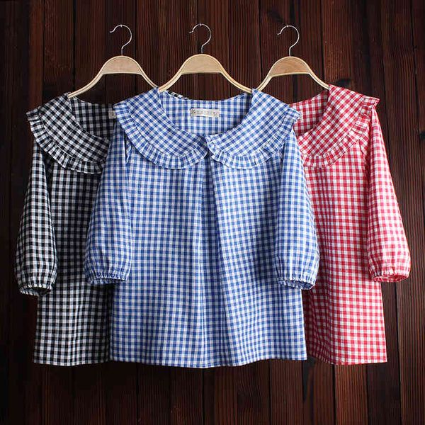 

2021 new fashion women spring autumn comfortable plaid peter pan collar shirts female sweet ruffled pleated shirts blouses a79, White