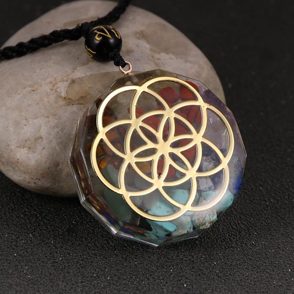 

pendant necklaces 2021 design reiki healing natural chip stone round 7 chakra resin orgone energy necklace men women yoga jewelry, Silver