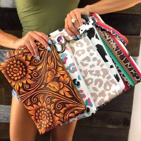 

fashion pu leather sunflower cosmetic bag clutch for women wristlet buffalo plaid purse zipper boho leopard makeup bags christmas gift