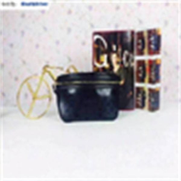 

black bag messenger body brand leather trimmed belt designer men handbags shoulder luxury bags totes iconic cross c6z3 bags 233269