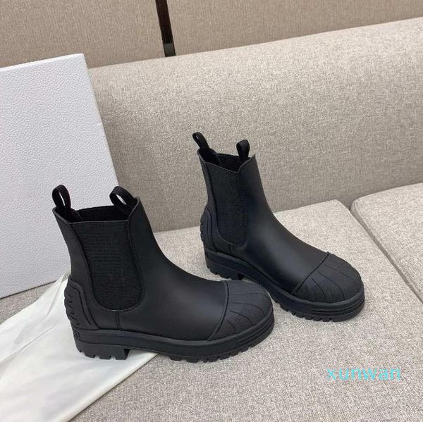 

runway hybrid style ankle chelsea boots black leather women luxury designer shoes chunky block low heel slip-on martin boot
