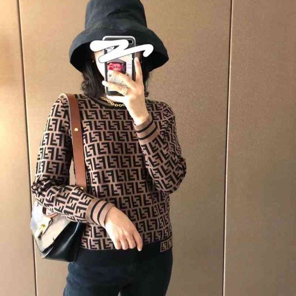 

2022 factory wholesale new old female letter jacquard long sleeve autumn winter bottoming double wool sweater, White;black