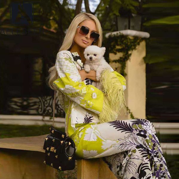 

aeleseen runway fashion 2 pieces sets v-neck flare sleeve with feather blouse+ full-lenght pants waist elastic flower print set 210930, White