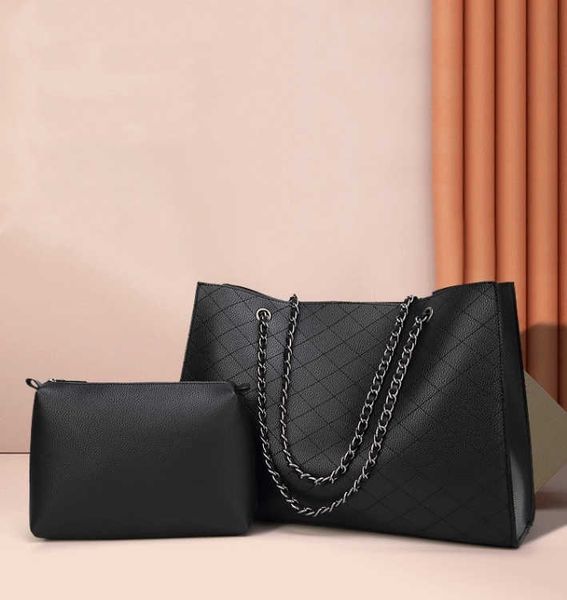 

CLASSIC FLOWER HBP composite messenger hand purse new designer bag high quality fashion two in one Ribbed check chain