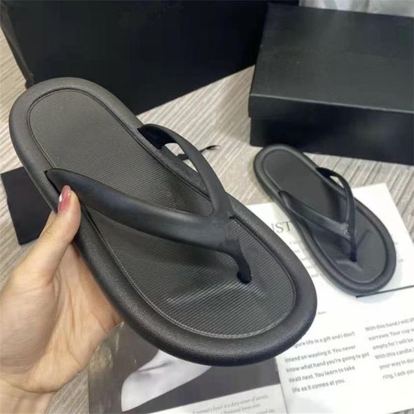 

slippers luxury designer white black women's flip flops summer beach bikini outdoor brand female 2021 fashion flat girls shoes