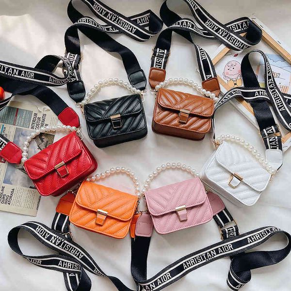 

2022 factory outlet korean pearl girls messenger bag fashion lovely embroidered thread children's single bag wide shoulder belt burden