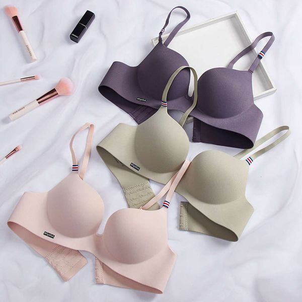 

lingerie girl selling french simple british ice silk bra set one piece thick cup girls gather at no steel ring lingerie factory, Black;pink