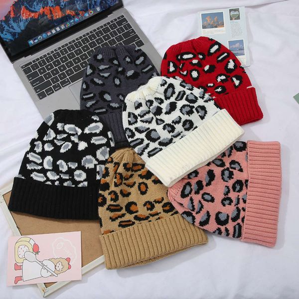 

hat empty in autumn and winter women's leisure fashion warm jacquard knitted, Blue;gray