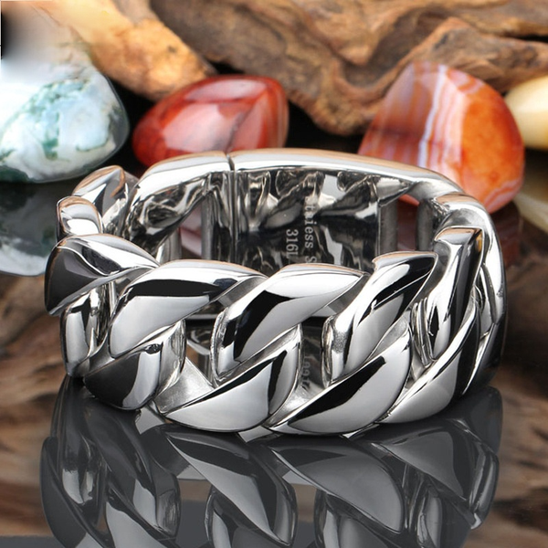 

new thick models of titanium steel bracelets fashion personality glossy dominant men's jewelry, Black