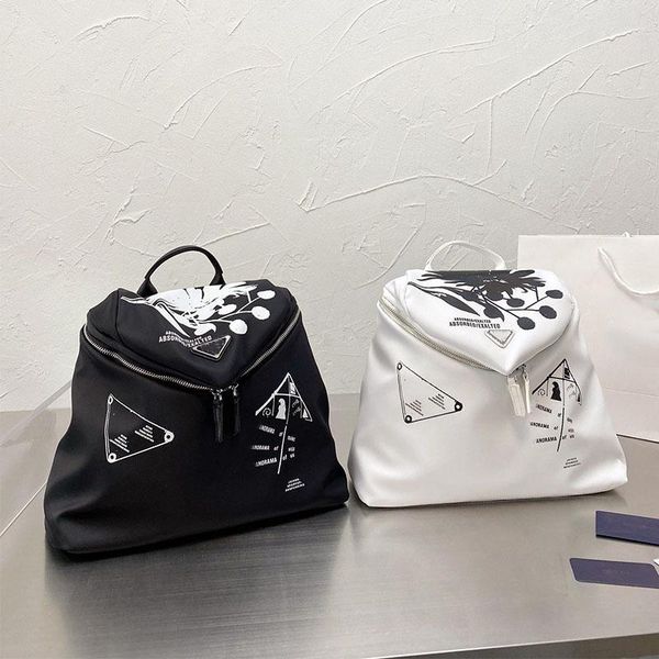 

women backpacks luxurys designers bags 2021 nylon school shoulder bag fashion travel big capacity backpack womens purse