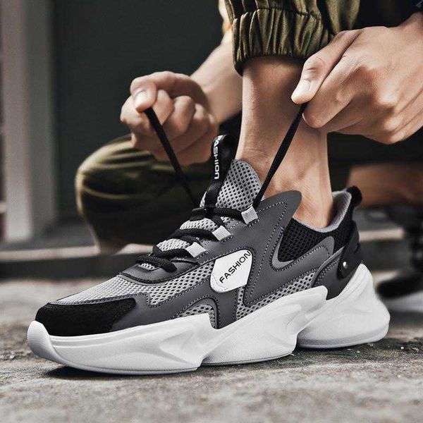 

2021 ins trendy men's shoes autumn daddy large round head flat heel lace up casual