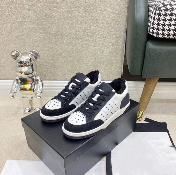 

2021 casual shoes luxury designer autumn and winter black white panda board inner lamb wool fashion sports