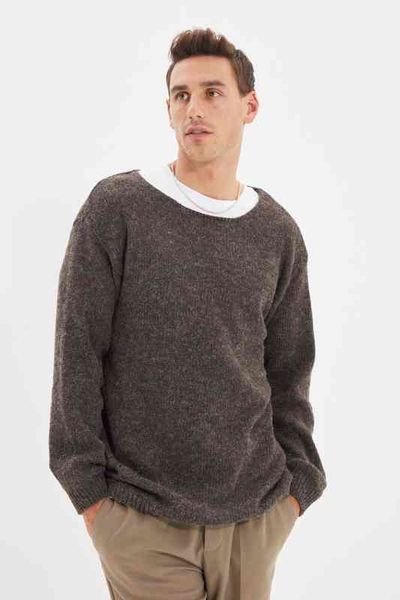 

trendyol men oversize wide collar knitwear sweater tmnaw22kz0292, White;black