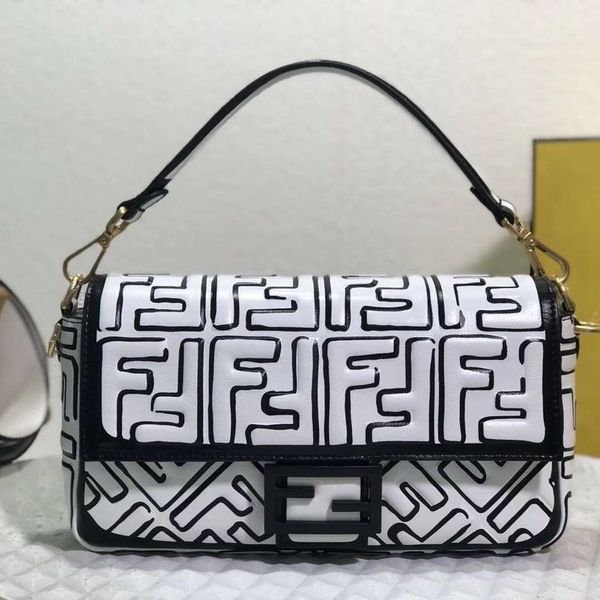 

light luxurys 2021 new fashion classic simple leisure armpit bag trend lazy versatile portable women's bag luxurys designers bagsysj