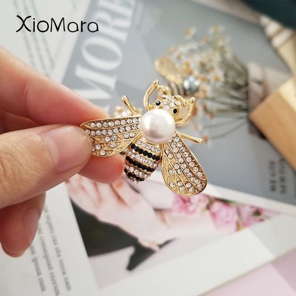 

pins, brooches 3 colors brand design insect series brooch bee for women gold color plated crytal rhinestones imitation pearls 2021, Gray