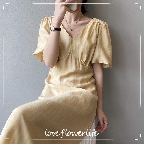 

two piece dress double v-neck women's 2021 summer french pleated high waist bubble sleeve skirt 80168, White